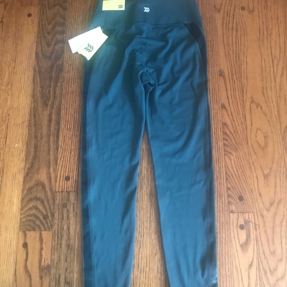 Green All in Motion Leggings - Picture 4 of 5